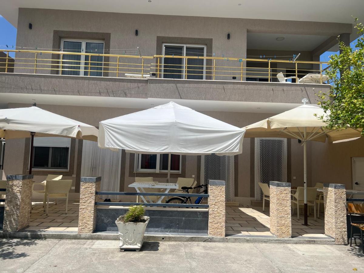 Villa Roel 1 Apartments Nr 88 Vlore Bagian luar foto