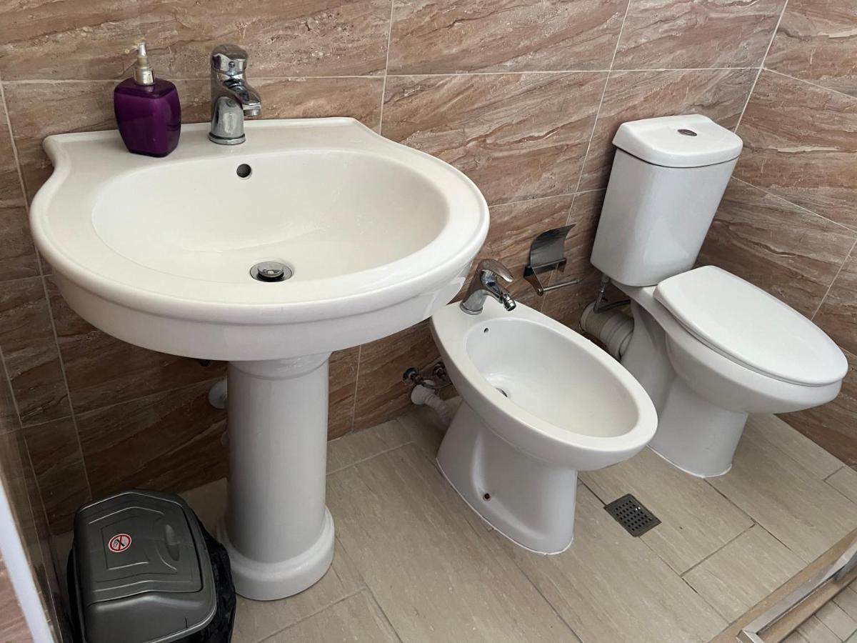 Villa Roel 1 Apartments Nr 88 Vlore Bagian luar foto