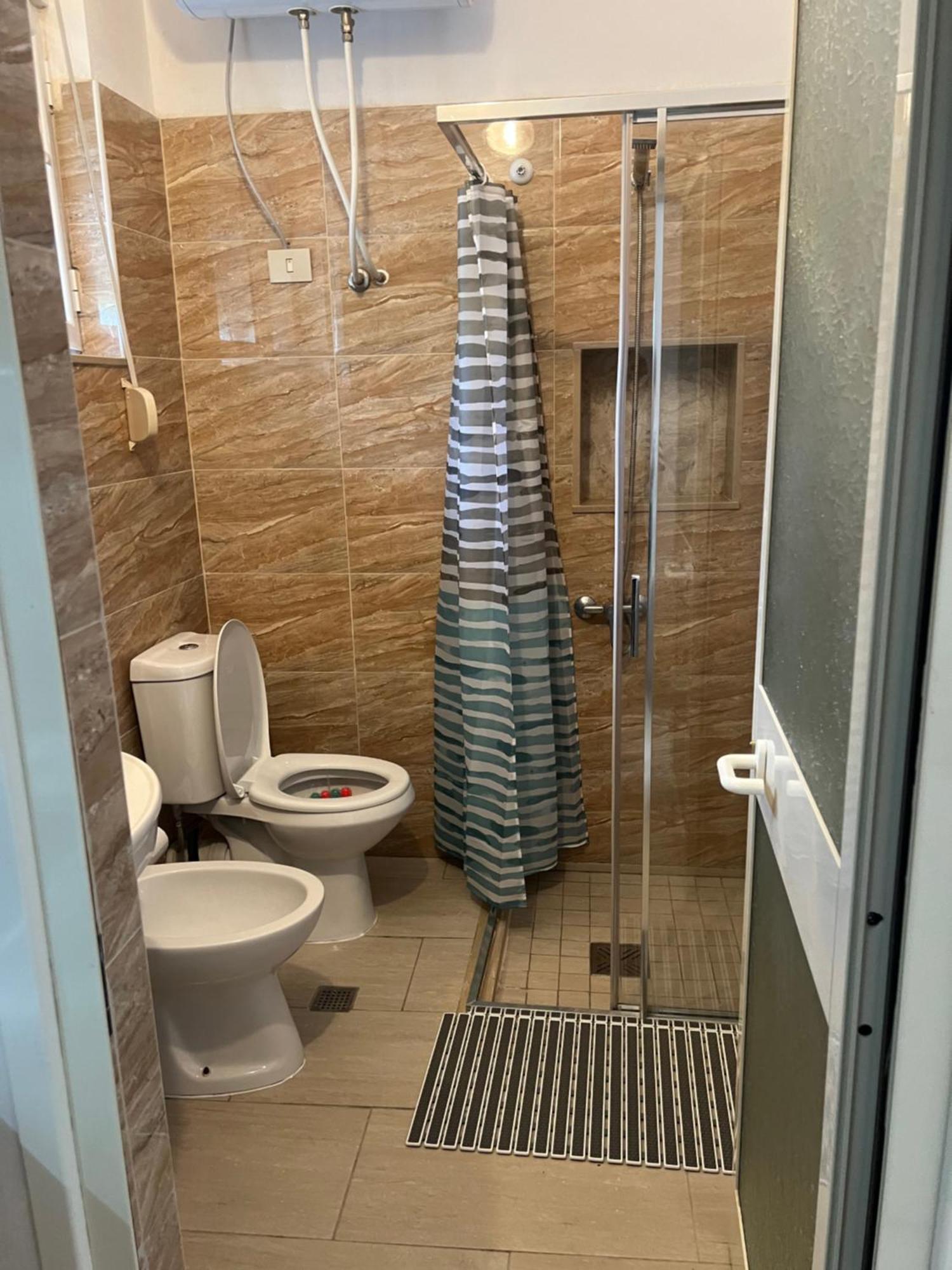 Villa Roel 1 Apartments Nr 88 Vlore Bagian luar foto