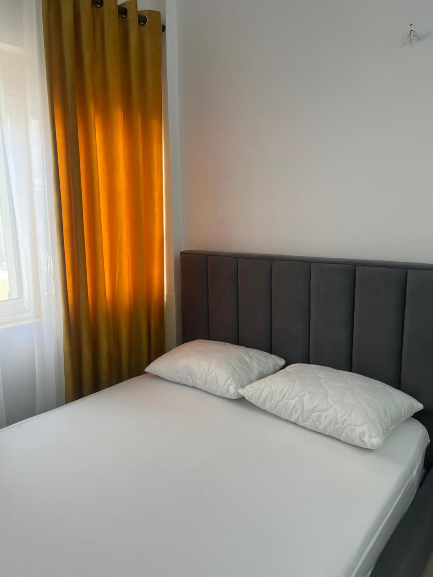 Villa Roel 1 Apartments Nr 88 Vlore Bagian luar foto