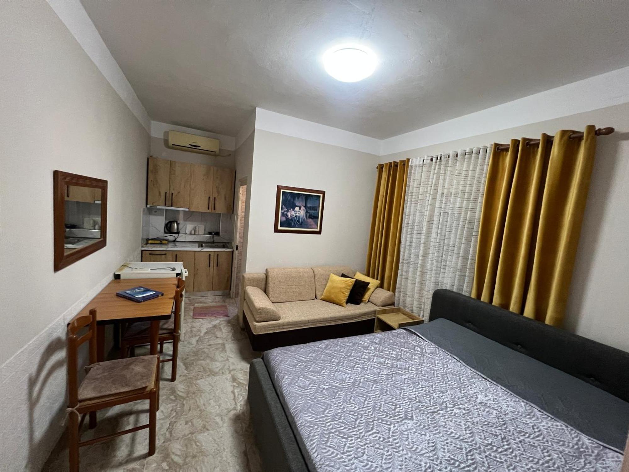 Villa Roel 1 Apartments Nr 88 Vlore Bagian luar foto