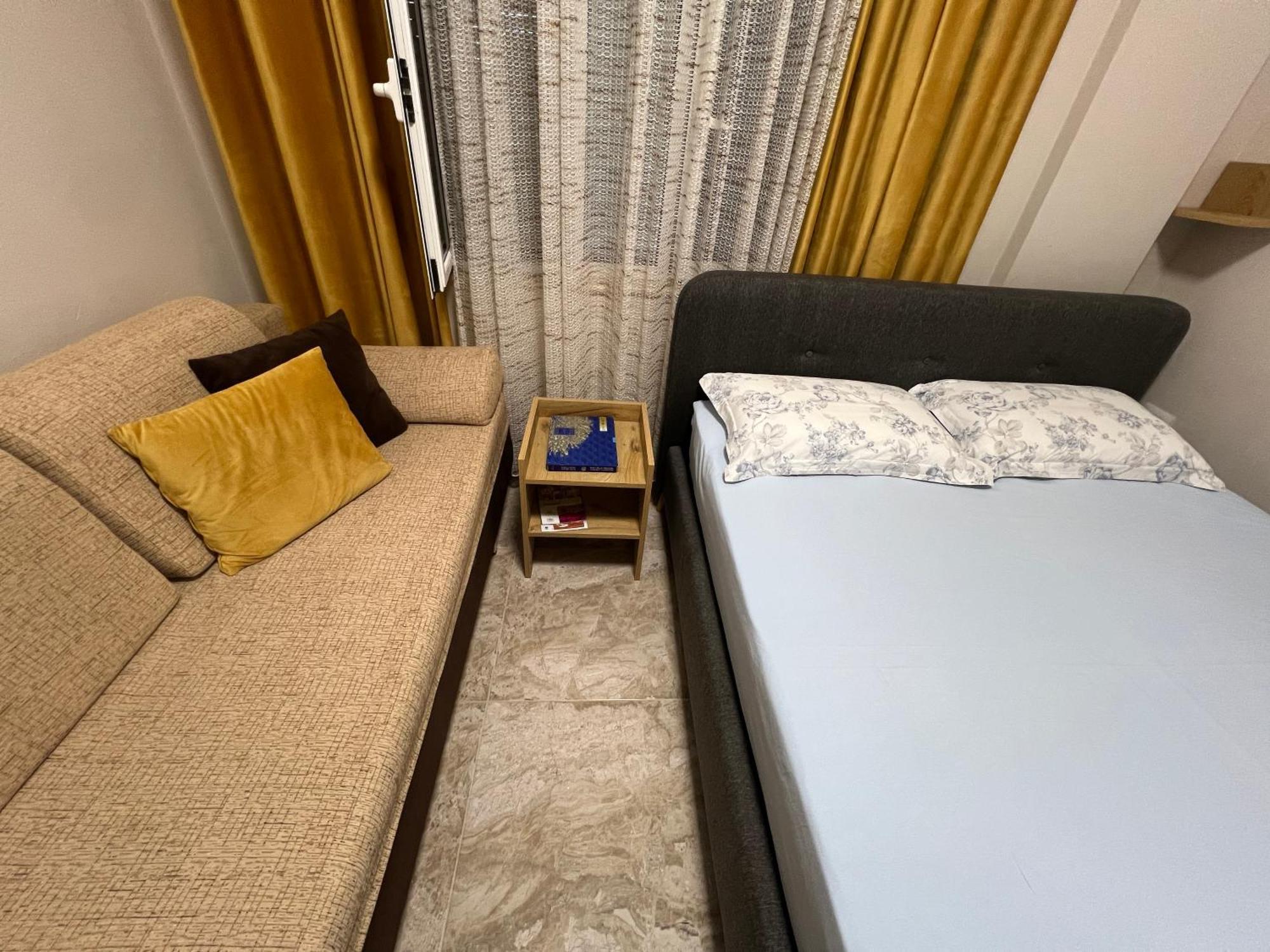 Villa Roel 1 Apartments Nr 88 Vlore Bagian luar foto